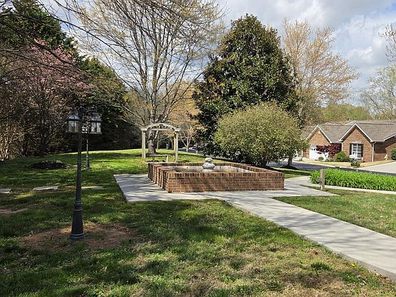 4th image of 7628 Wren Garden Way