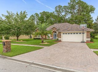 5863 Long Cove Dr, Jacksonville, FL 32222