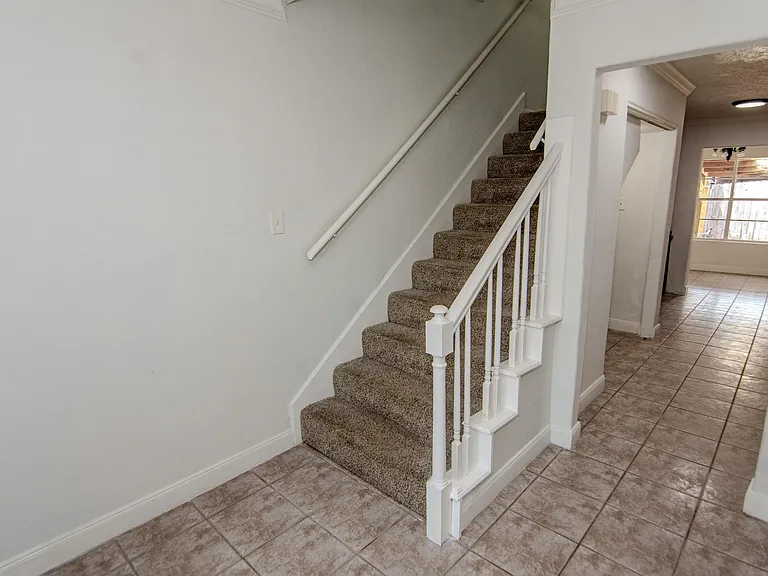 20335 Fieldtree Dr — Photo 10