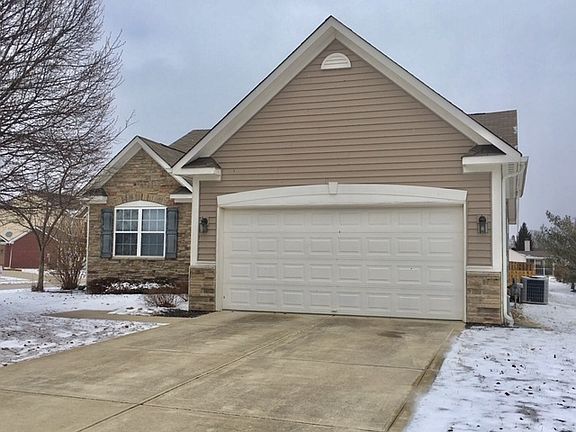 3rd image of 5935 Monticello Square Ln