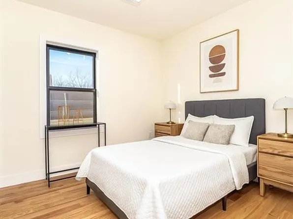 141 Sherman Avenue image 10 of 19