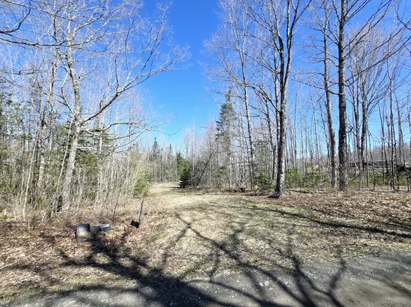 137 E Gulch Road, Thorndike, ME 04986