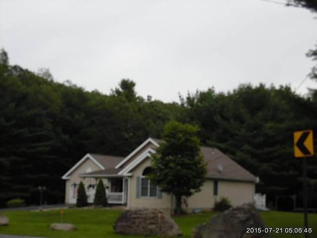 2nd image of 315 Bog Rd