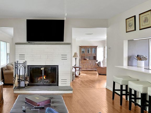 5th image of 1 Sycamore Drive