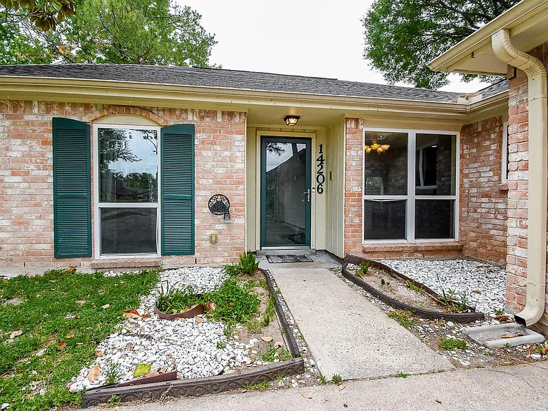 14206 Ella Lee Ln — Photo 2