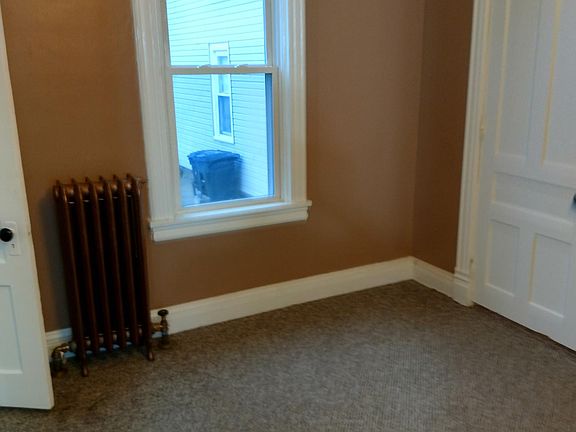 4th image of 6 Sawyer Ave #1