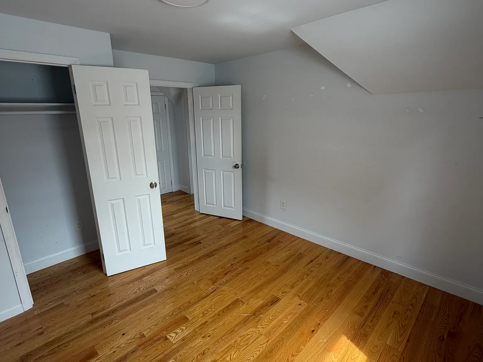 4 bed, $3,700 — Photo 4