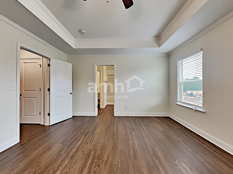 588 Woodall Rd — Photo 10