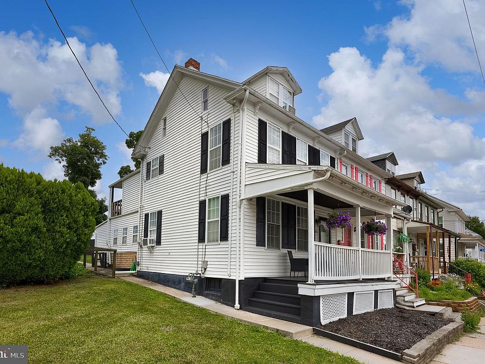 1st image of 343 W Main St
