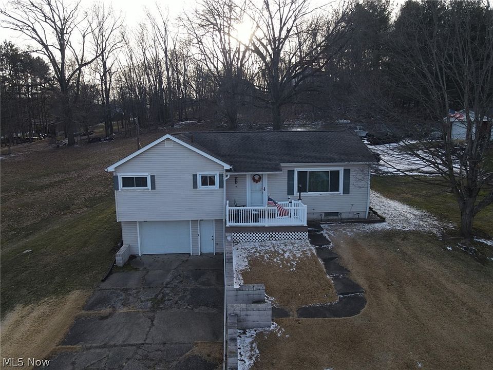 1st image of 1814 Saltwell Rd NW