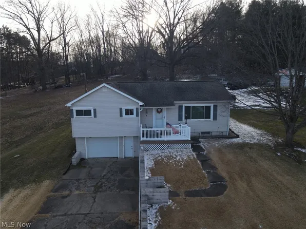 1814 Saltwell Rd NW, Dover, OH 44622