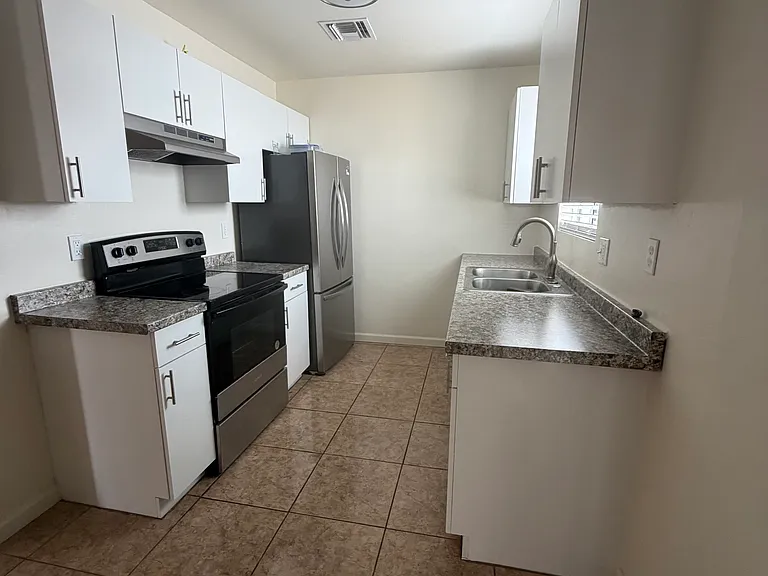 4155 E Market St — Photo 4