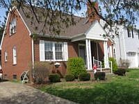 1st image of 915 Seborn Ave