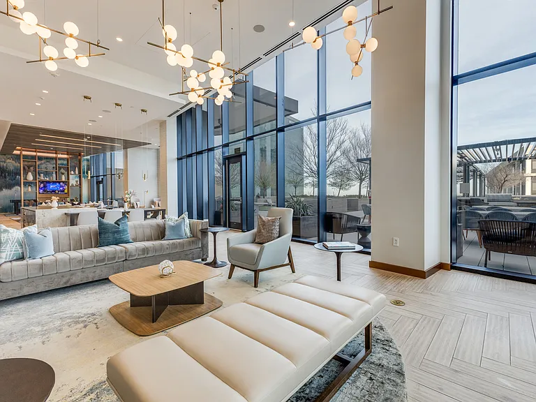 Eastline Residences — Photo 14