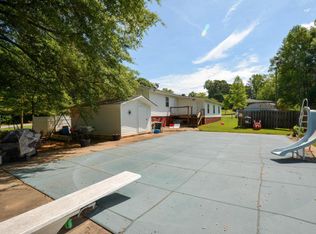 2060 Trussell Rd, Alexander City, AL 35010