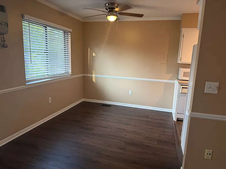 1280 Dewey St #4 — Photo 3