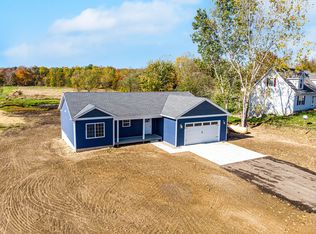 15390 Bird Rd, Linden, MI 48451