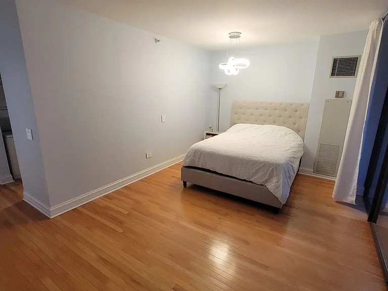 630 N State St #1201 — Photo 15