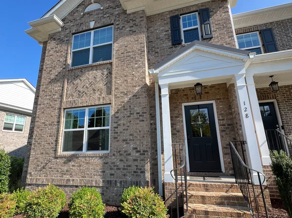 128 Danvers Rd, Greenville, SC 29607