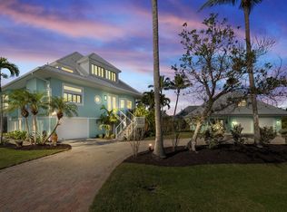 595 Birdsong Pl, Sanibel, FL 33957