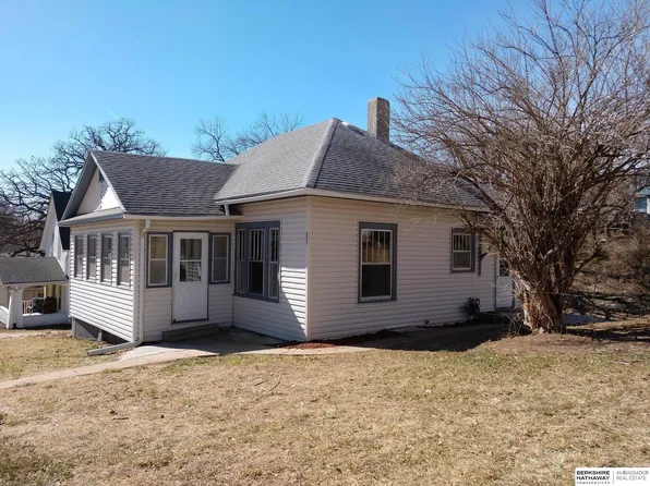 324 N 4th St, Plattsmouth, NE 68048