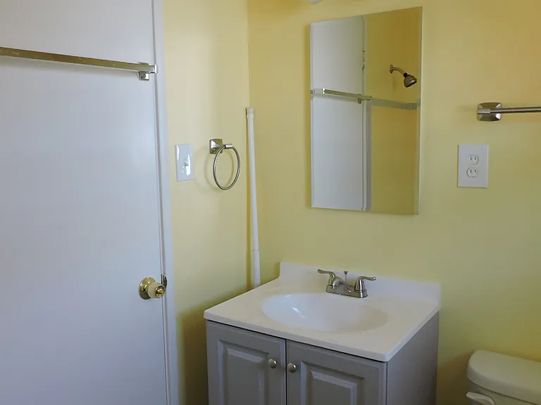 4501 Del Rio Rd #4 — Photo 13