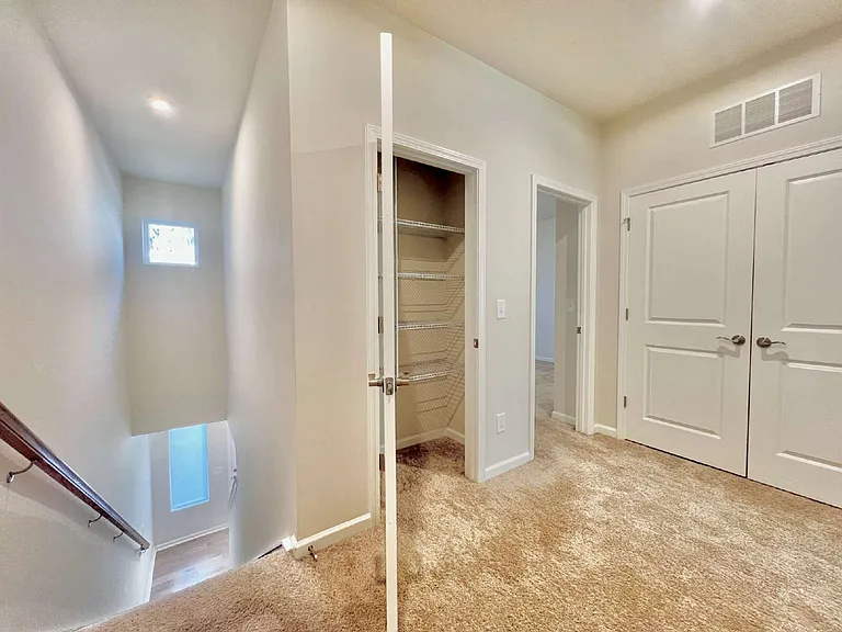 5348 Somerset Hill Ln — Photo 25