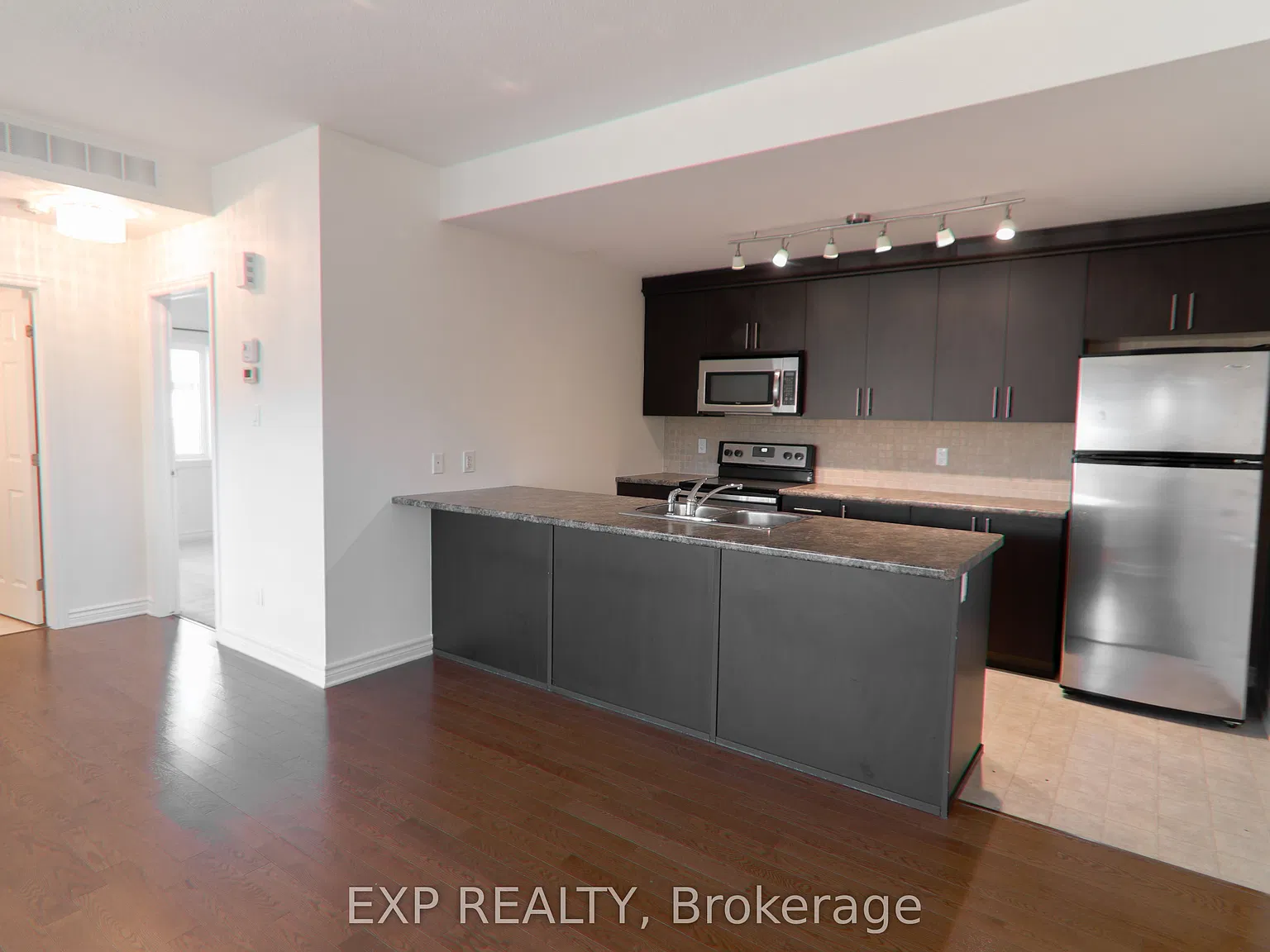2 bed, $2,150 — Photo 2