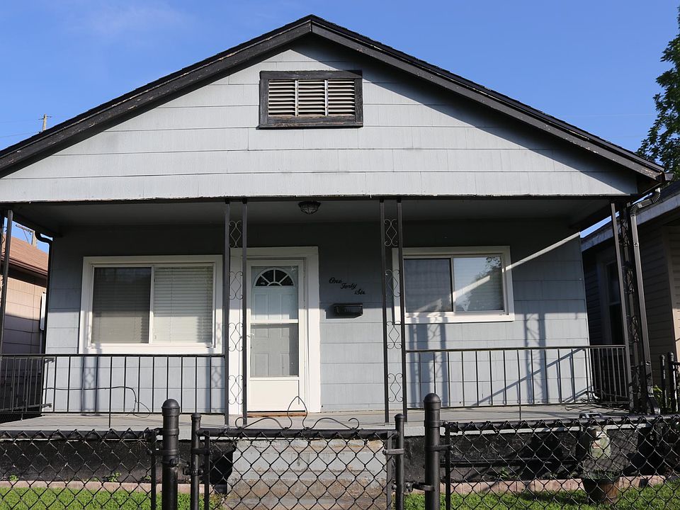 1st image of 146 10th Ave