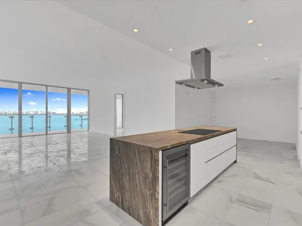 700 NE 26th Ter APT 1102, Miami, FL 33137