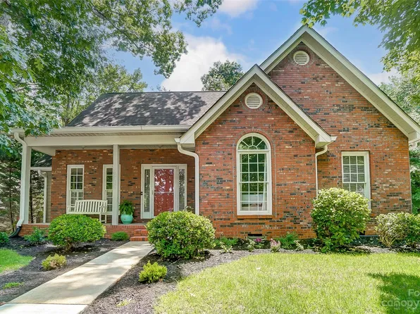 12109 Baywoods Dr, Tega Cay, SC 29708