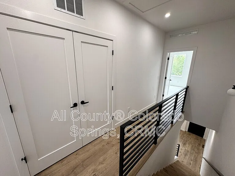 2512 1/2 W Bijou St — Photo 11