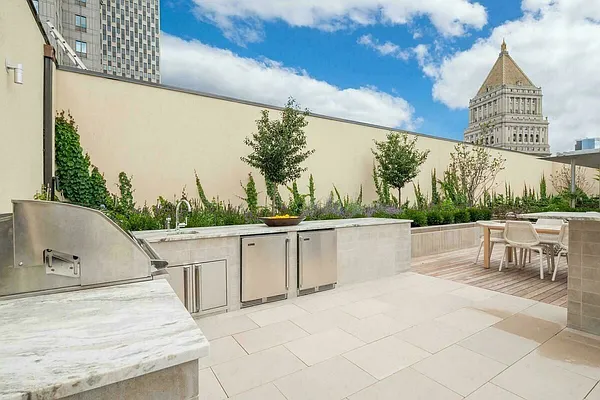 Sold by Douglas Elliman | media 15