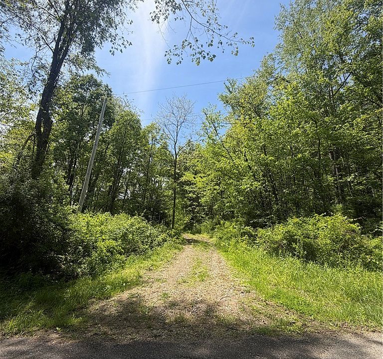 1st image of SE Robinhood Rd