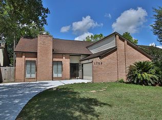 1702 S Kirkwood Rd, Houston, TX 77077