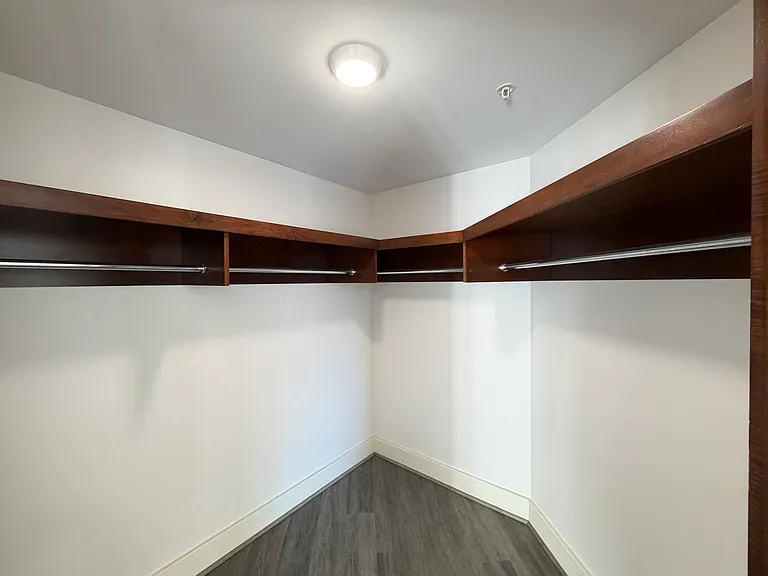 111 Genesee St #201 — Photo 23