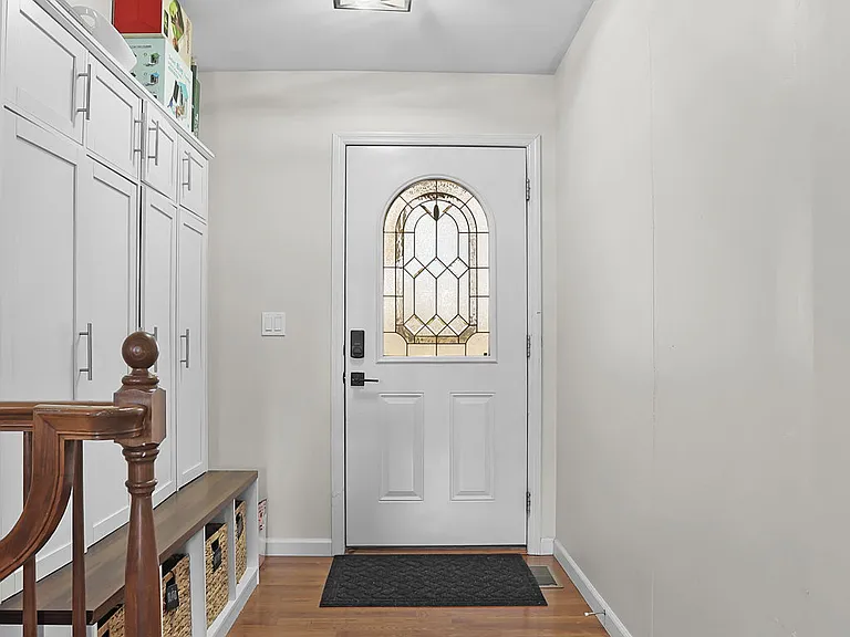 814 Cone Flower Dr — Photo 4