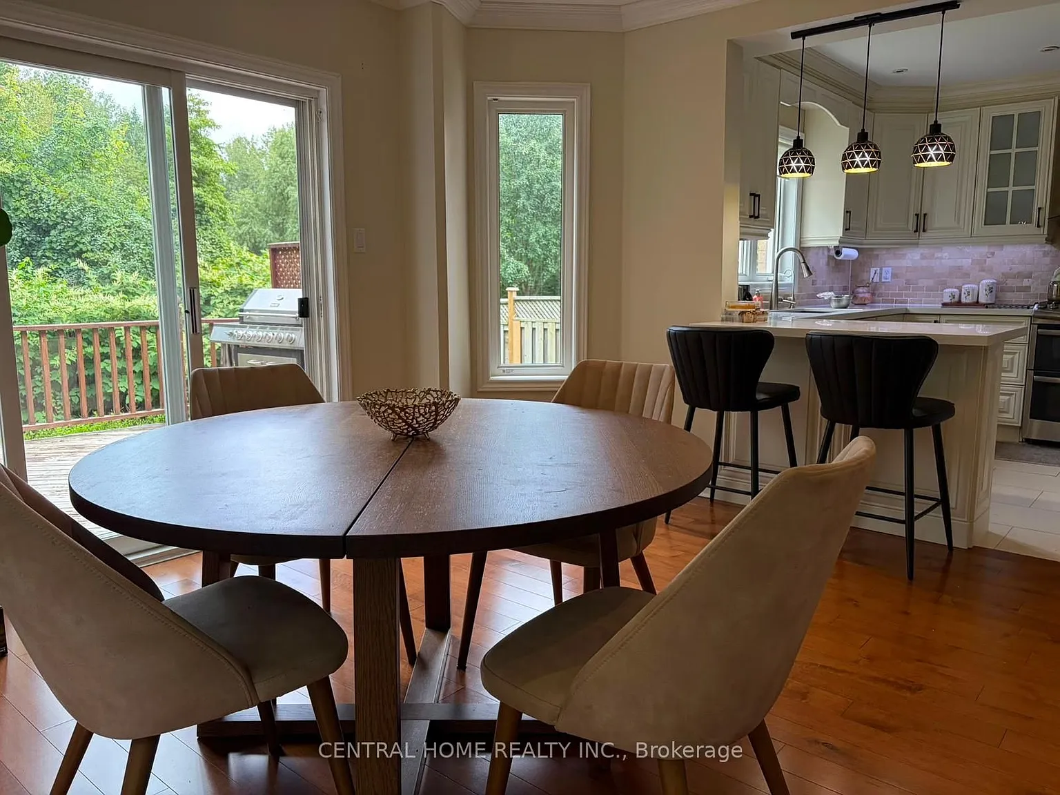 4 bed, $3,850 — Photo 4