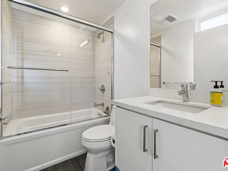 6021 W Beachwood Ln — Photo 17