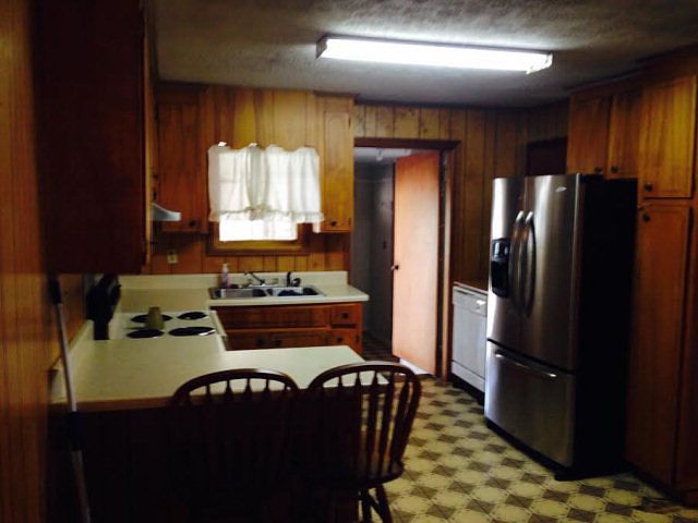 2nd image of 214 Joe Weaver Rd