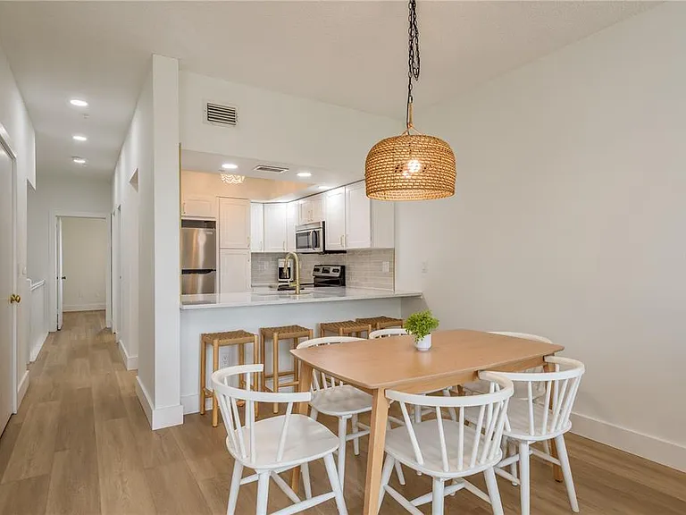 320 Island Way #209 — Photo 14