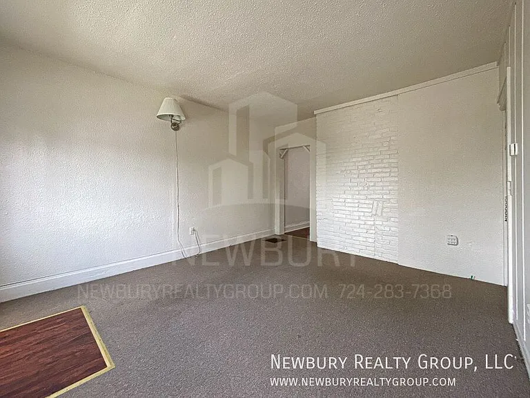 37 Hickory St — Photo 13