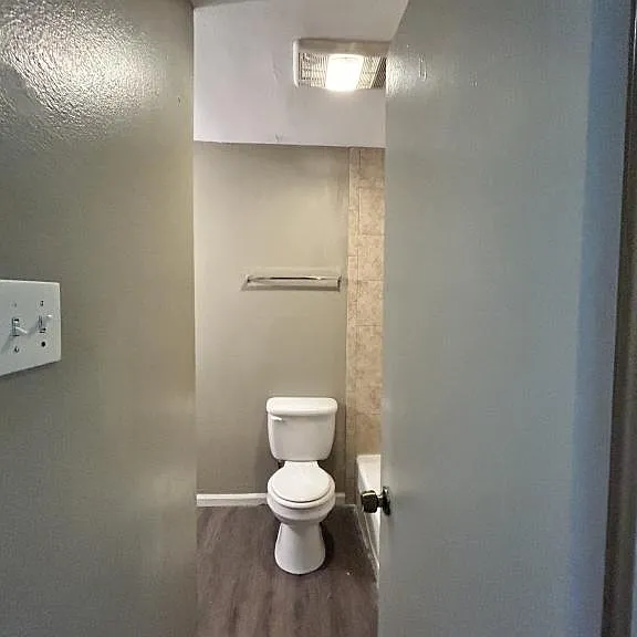 8225 Stern Ave #B — Photo 18