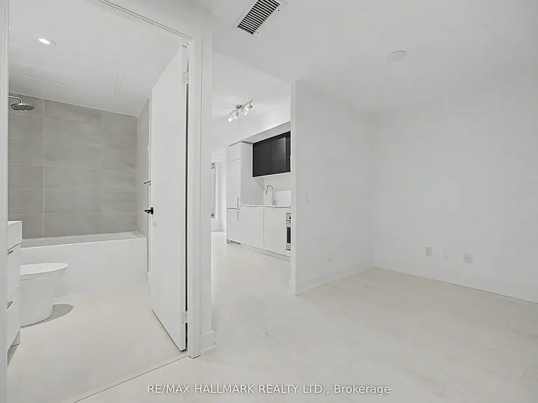 308 Jarvis St #308 — Photo 13