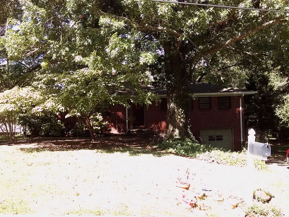 1st image of 540 Jo Ann Dr SE