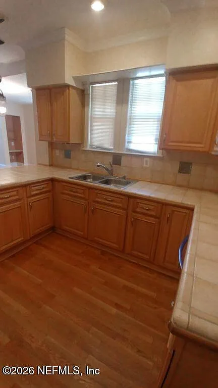 3 bed, 2.0 bath, 1744 sqft, $2,325 — Photo 4