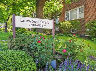 4 Leewood Cir APT 4L, Eastchester, NY 10709