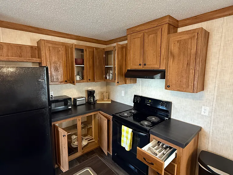 14431 Stephens Rd — Photo 46