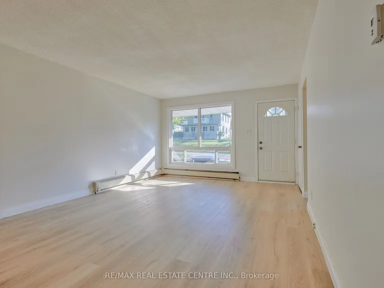 103 6th St #1 — Photo 7