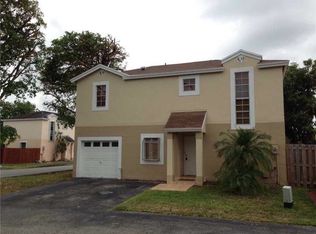 9215 SW 147th Ct, Miami, FL 33196